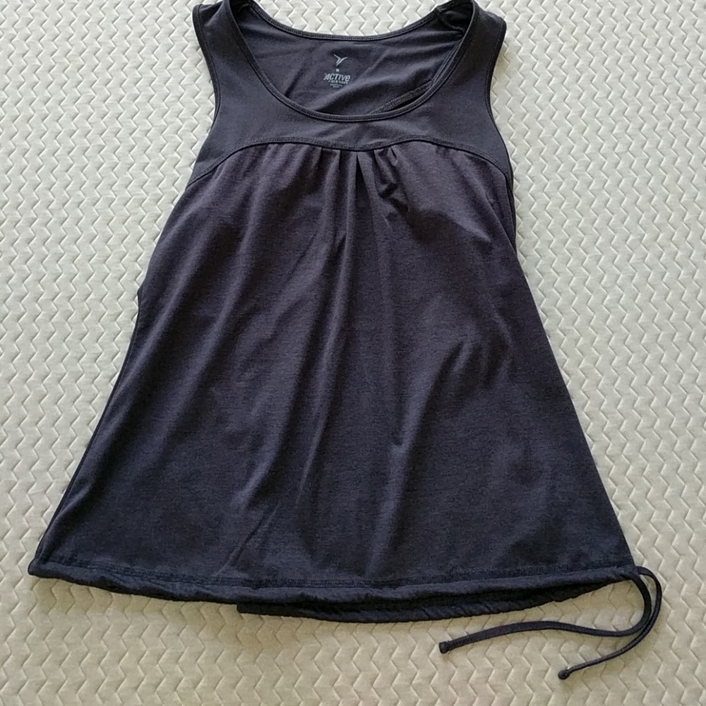 Old Navy Active Bubble Top